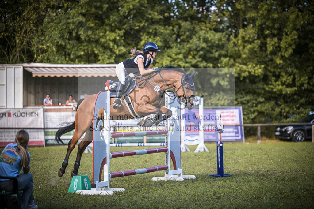DOS_1089 | Entdecke hochwertige Reitturnierfotos von Foto Oger. Professionell, emotional und authentisch – jetzt Lieblingsmomente im Shop bestellen.Deutschlandweite Turnierfotografie. - Realisiert mit Pictrs.com