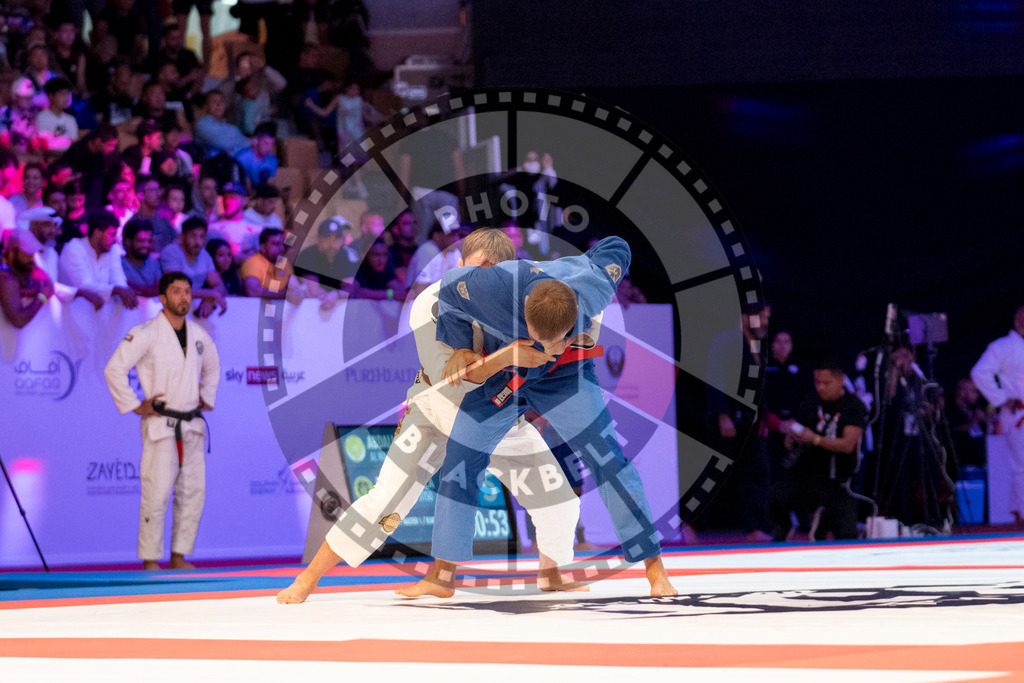20231107PBB5896 | Fighters compete during the AJP World Master Championship in the Mubadala Arena in Abu Dhabi, Arab United Emirates, on November 7, 2023.
