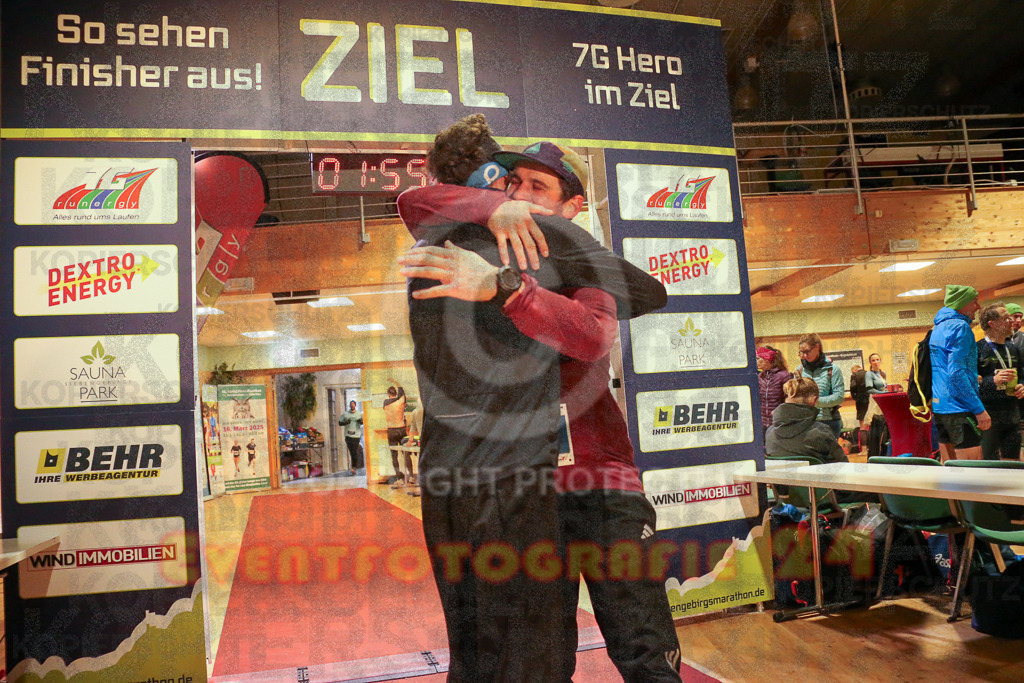 241208_1121_EX1_5016 | Sportfotografie im Rhein-Sieg Kreis, Köln, Bonn, NRW, Rheinland Pfalz, Hessen, etc. Unser Tätigkeitsfeld umfasst den Laufsport vom Volkslauf über den Marathon, Duathlon, Triathon bis zum Ultralauf wie Kölnpfad Ultra oder Schindertrail.