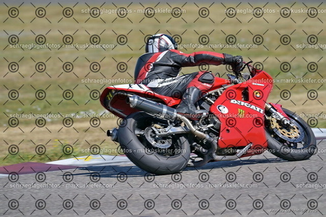 26bc03-0599 | markuskiefer.com - Realisiert mit Pictrs.com