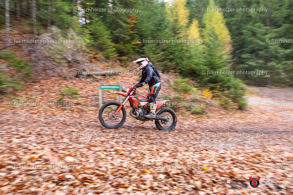 fuernholzer_251026-C1-261 | Fotografische Impressionen von der Red Stag Enduro Extreme by fuernholzer-photography.com. Endurosport in Österreich fotografisch festgehalten von fuernholzer. Auftragsfotografie für Private, Gewerbefotos und Industriefotografie. Eventfotografie, Sportfotografie und Motorsportfotografie. Anbieter von Fotoworkshops, Fototraining, fotografischen Vorträgen und Fotoseminaren.