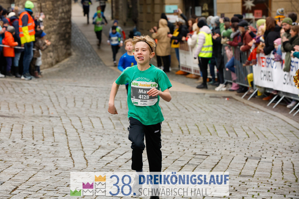 400m AOK Junior Cup | 3 Koenigslauf 2024 400m AOK Junior Cup - Realisiert mit Pictrs.com