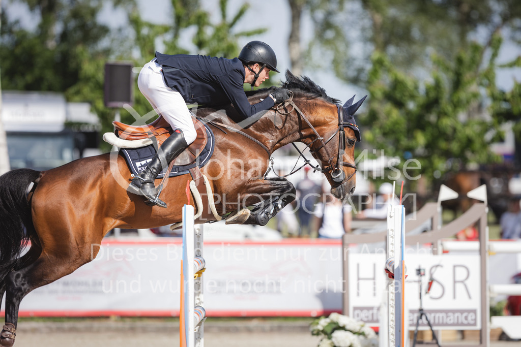CSI2* - Internationale Springprüfung mit Siegerrunde (1,45 m)  Große / Big Tour | CSI2* - Internationale Springprüfung mit Siegerrunde (1,45 m) 
Große / Big Tour