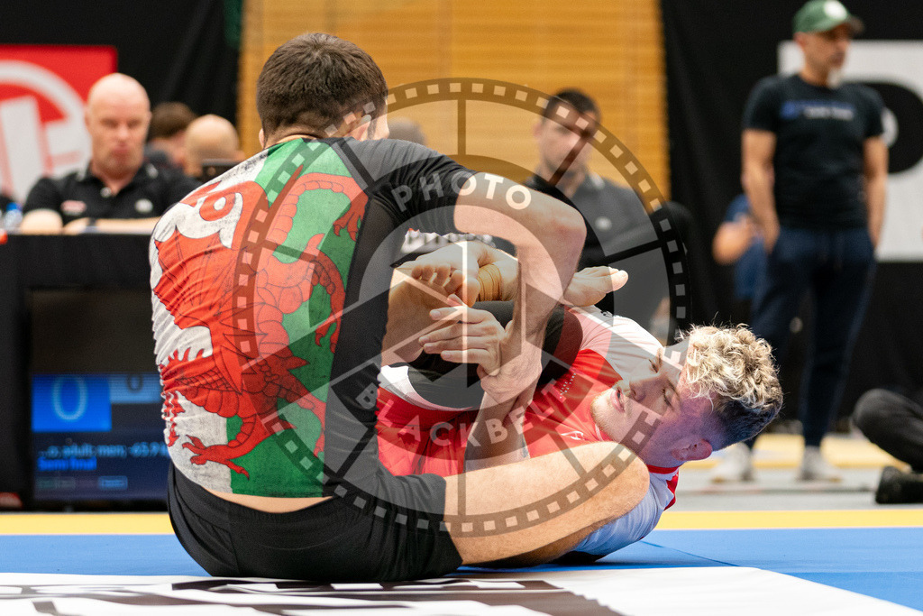20230916PBB4649 | Fighters compete during the grappling tournement ADCC Trials (European, Middle East and African Championship) in Warsaw, Poland, on September 16, 2023.