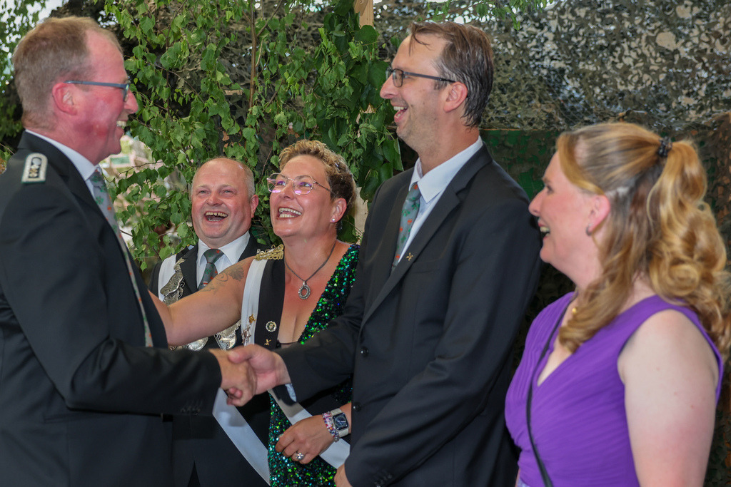 top-top.de-250704-016 | Foto, Video, Fotografie, Videografie, Fotobox, DJ, Discjockey, Musik, Musikbox, Veranstaltung, Photobooth, Amazon, Ebay, Buchtipp, Bestseller, Autor, Verlag, Buch, Wesel, Hamminkeln, NRW, Dinslaken, Rees, Drohne, Hochzeit, Party, Fotobox, Wesel, Fotograf