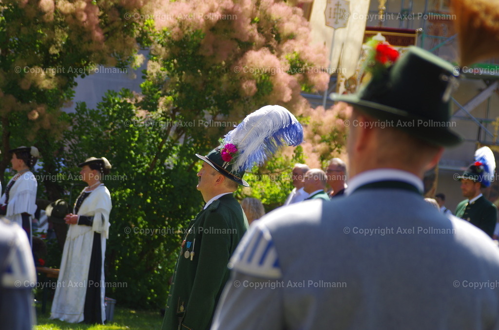 IMGP6700 | fotografiert von Axel PollmannLeonhardi Wallfahrt Benediktbeuern und Murnau, Fronleichnam, Fasching, Landschaft im Loisachtal und Benediktbeuern  - Realisiert mit Pictrs.com