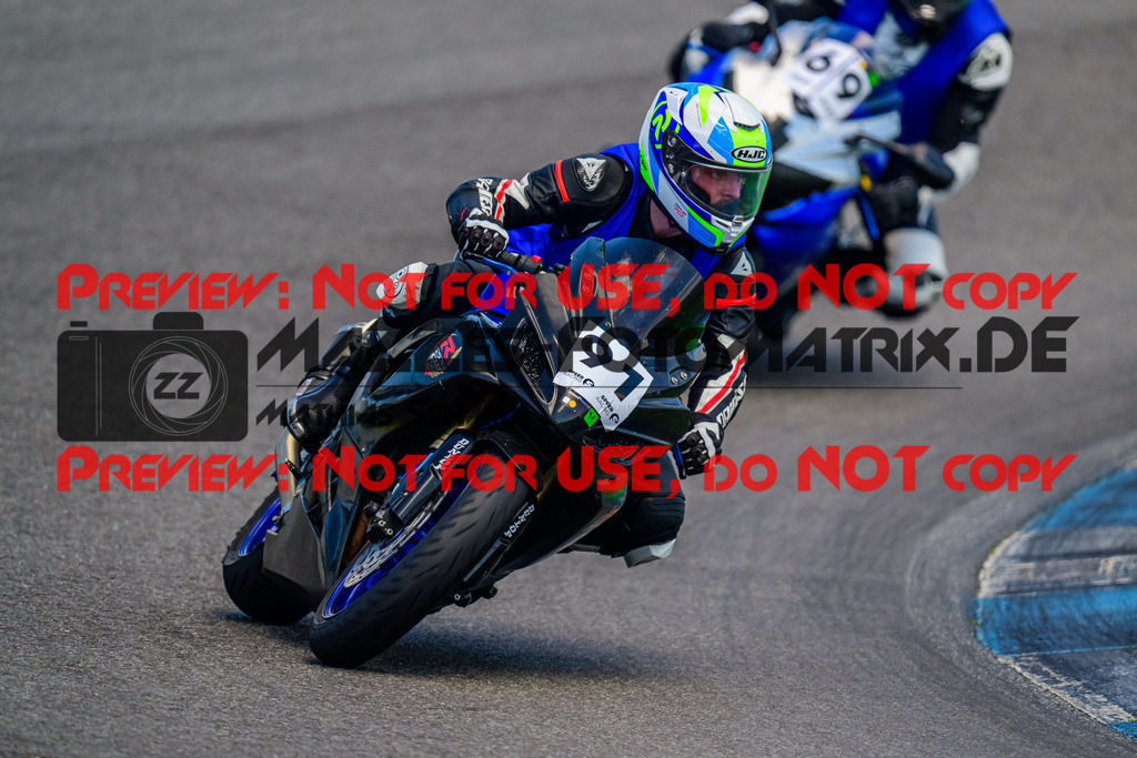 MaZZes_FotoMatrix_240520_6007705_6910 | INST