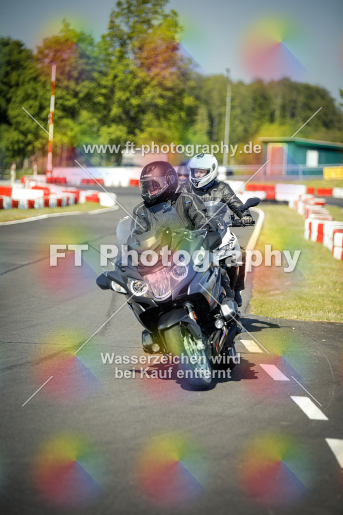 OBK_Mai_Volker_Adam-10368 | Hier findet Ihr Bilder von Touristenfahrten auf der Nürburgring Nordschleife oder von anderen Veranstaltungen die ich besucht habe. Viel Spass beim Durch Schauen 