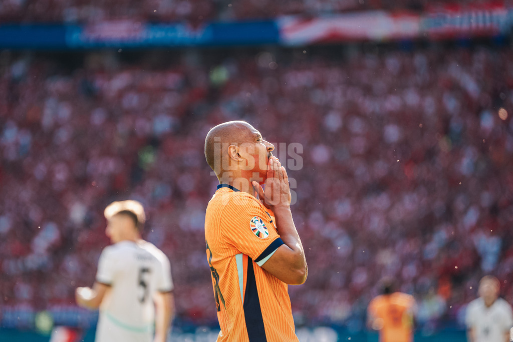 Fußball | Herren | UEFA-Fußball-Europameisterschaft 2024 | Gruppe D | Niederlande vs. Österreich | 25.06.2024 | Donyell Malen (#18, Niederlande) ärgert sich