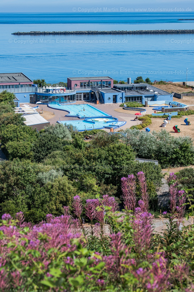 Helgoland Schwimmbad_ELS_3544030818 | Helgoland - Aufnahmedatum: 03.08.2018, Aufnahmehöhe:  m, Koordinaten:  - , Bildgröße: 5222 x  7833 Pixel - Copyright 2018 by Martin Elsen, Kontakt: Tel.: +49 157 74581206, E-Mail: info@schoenes-foto.deSchlagwörter:Schleswig-Holstein,Landkreis Pinneberg,Düne,Hochseeinsel,Börteboote,Meer,Küste,Halunder,Oberland,Unterland,Strand,Seehunde,Robben,Lange Anna,Felsen,Roter Felsen,Luftbild,Luftbilder,Bastölpel - Realisiert mit Pictrs.com