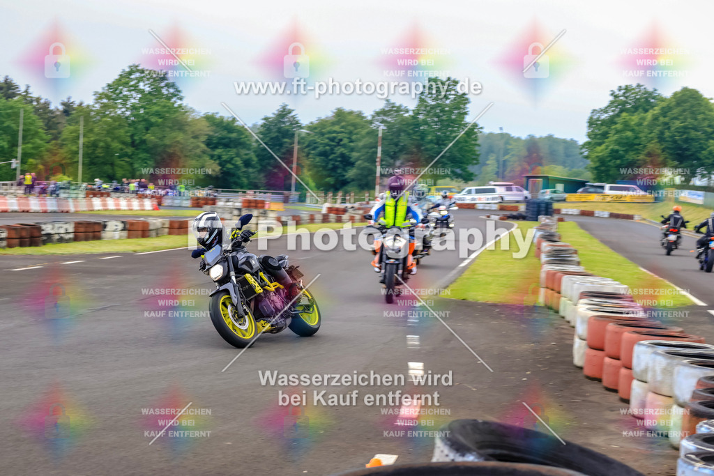 OBK-5498 | Hier findet Ihr Bilder von Touristenfahrten auf der Nürburgring Nordschleife oder von anderen Veranstaltungen die ich besucht habe. Viel Spass beim Durch Schauen 