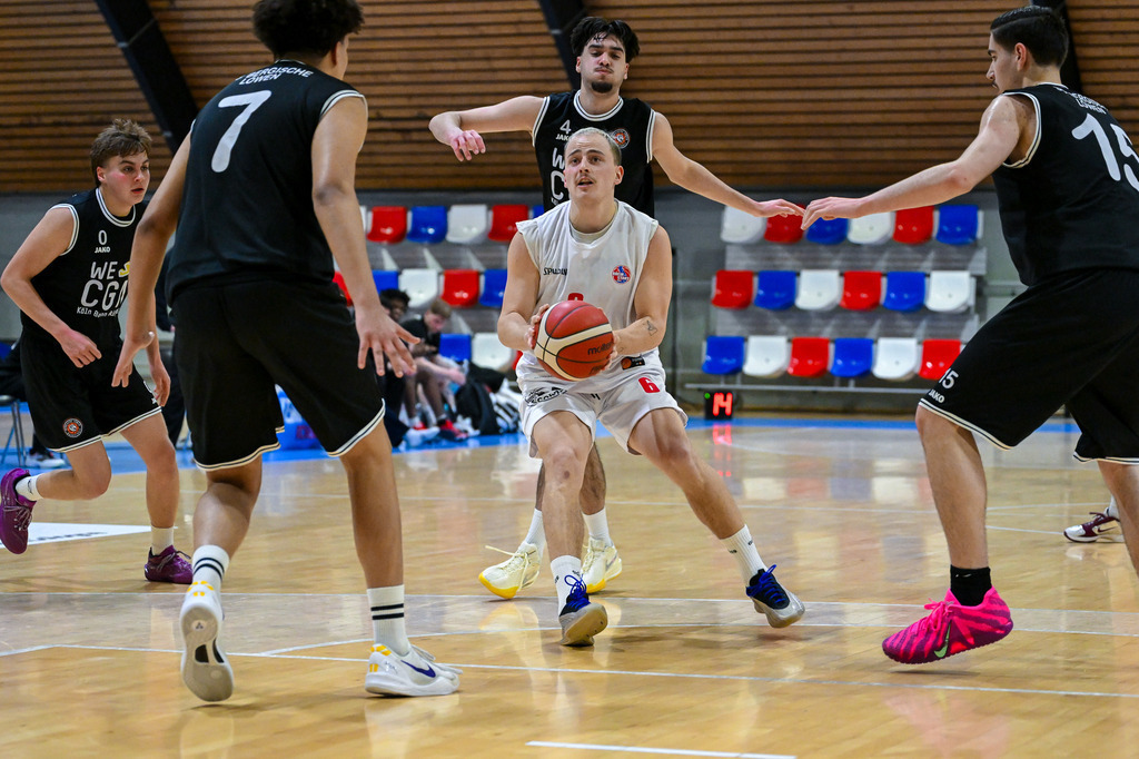 gml_065 | Fotos von Basketballspielen aus dem Raum NRW fotografiert von Gero Mueller-Laschet und Daniel Schaefer - Realisiert mit Pictrs.com