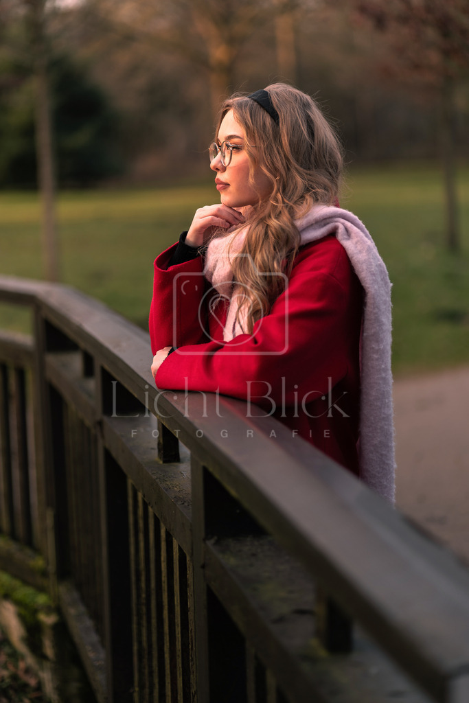 _7M34889 Kopie | <licht-blick-fotografie><shooting><portraitshooting><tiershooting><landschaftsbilder><shootingbuchen><buchen><fotografbremen> <fotograf niedersachsen><fotografin Bremen und niedersachsen><carshooting><automobilfotografie><auto> - Realisiert mit Pictrs.com