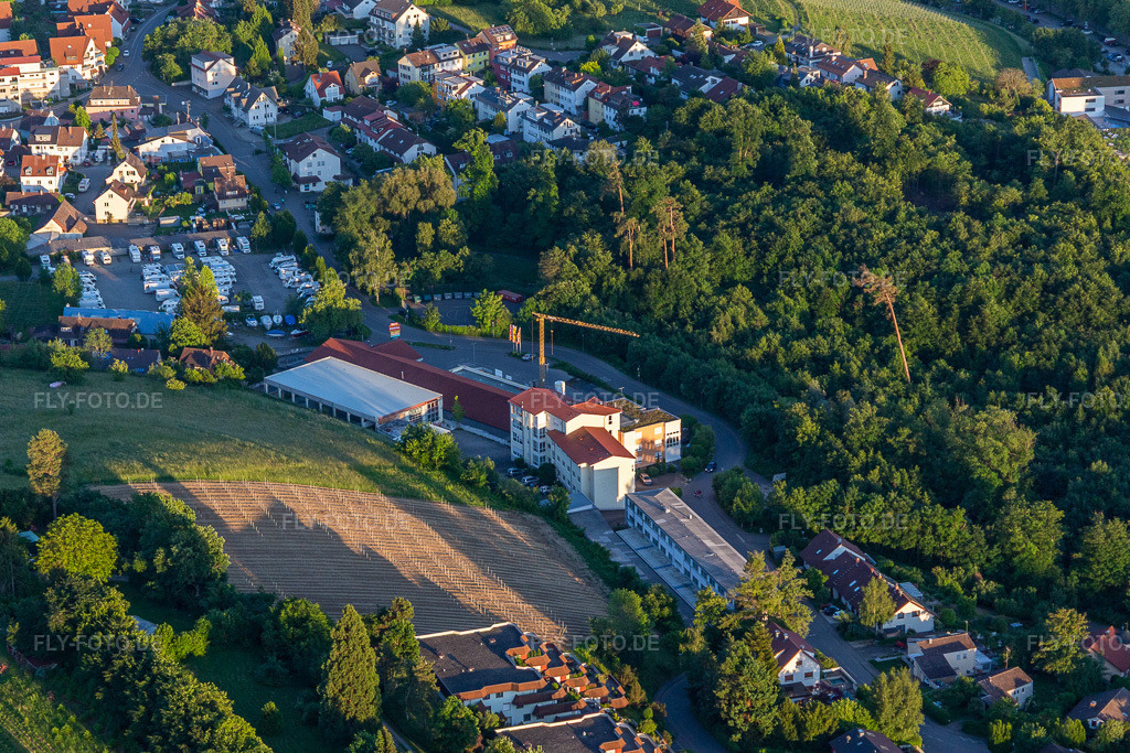 Luftbild: Sommertalschule Meersburg in Meersburg im Bundesland Baden-Württemberg in Deutschland.Foto: IMG_132134.jpg vom 26.05.2022 durch Werner Riehm/FLY-FOTO.deAuflösung des Originals: 3995 x 2663 pxWWW.SOMMERTALSCHULE.DE