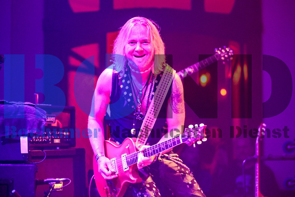 SES_DIODOR20250912-44 | bond - Realisiert mit Pictrs.com