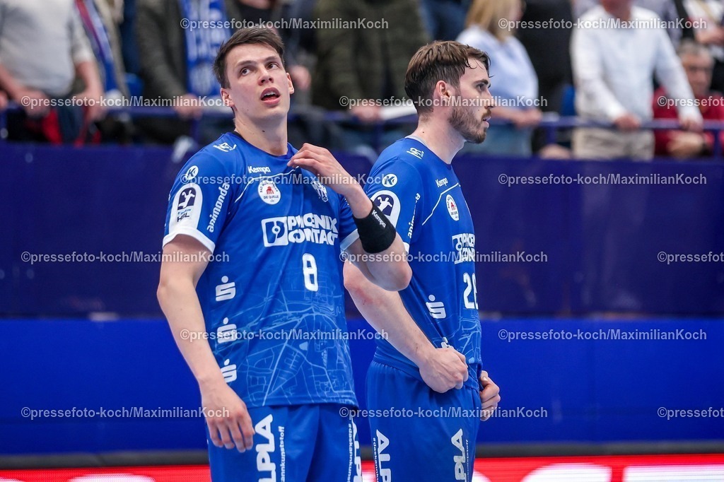 xkwix12042602062 | 2026.04.12, xkwix, Handball, HBL, TBV Lemgo Lippe -  Füchse Berlin, PHOENIX CONTACT arena, 28.Spieltag, Saison 2025 / 2026: Frederik Simak (TBV Lemgo Lippe #8) und Hendrik Wagner (TBV Lemgo Lippe #28) koennen es nicht fassen DFB regulations prohibit any use of photographs as image sequences and or quasi-video. Photo: xKamilxWilkowskixPressefotoKochx