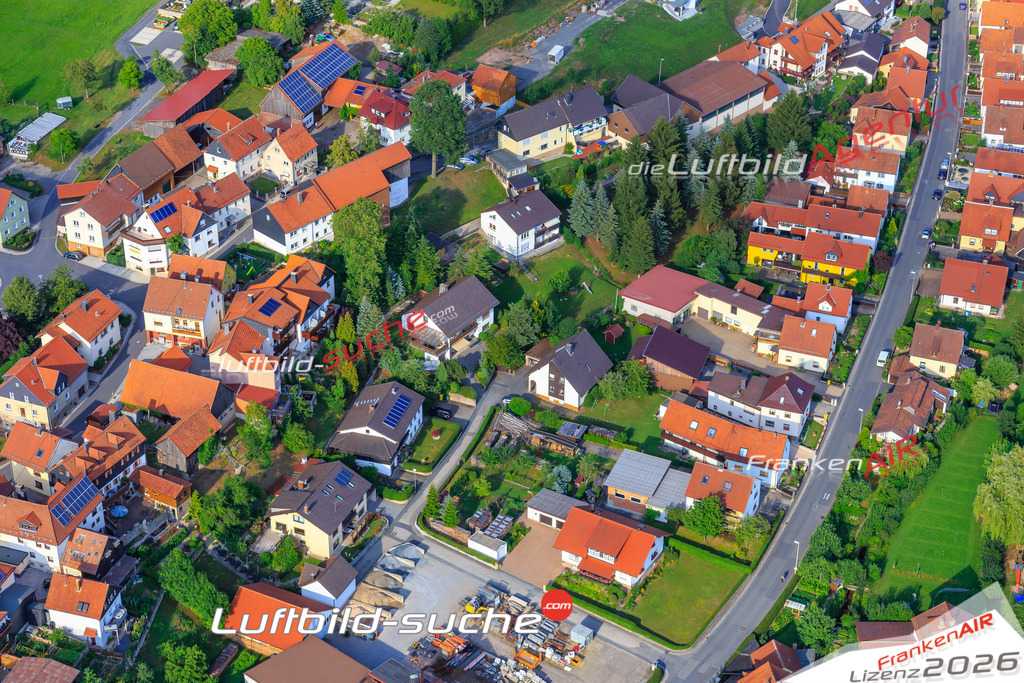 Die Luftaufnahme Friesen - Kronach wurde vom UL-Flugzeug (keine Drohne) aus fotografiert.Hohe Druck- Auflösung-die Geschenkidee!