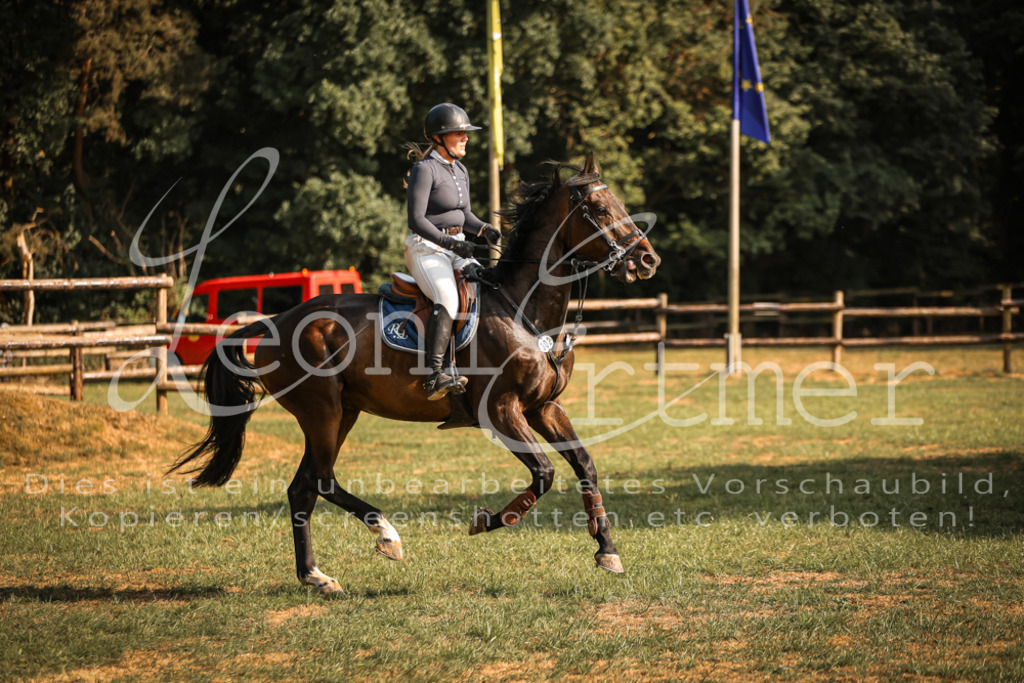 14.FrPfL00108 | Leoni Ertmer Photography - Realisiert mit Pictrs.com