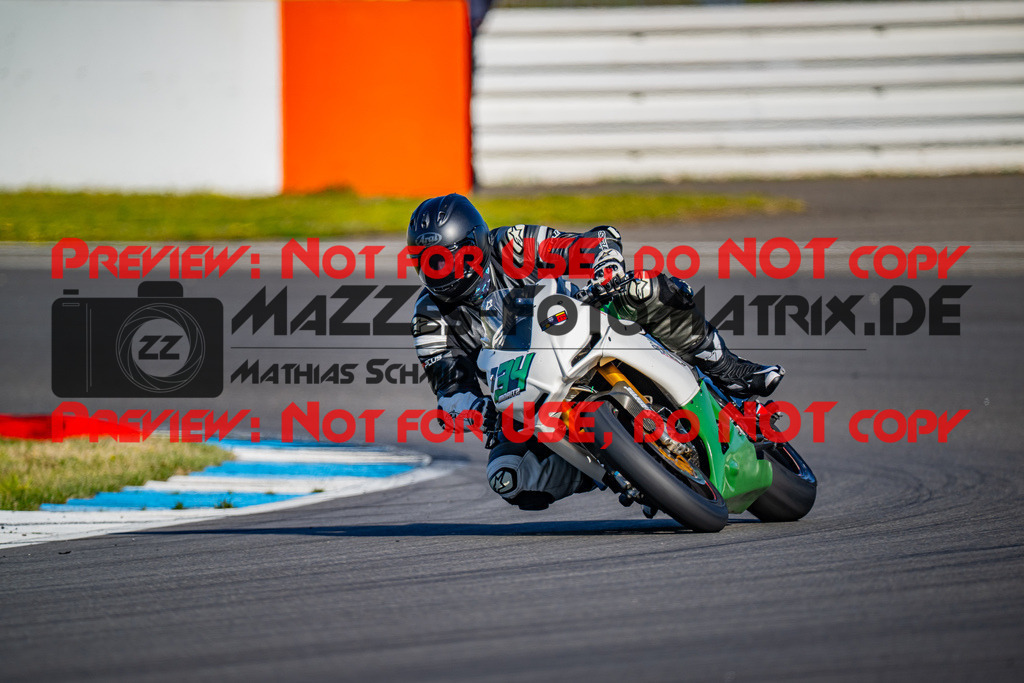 MaZZes_Fotomatrix_20260406_6007705_0546 | ROT