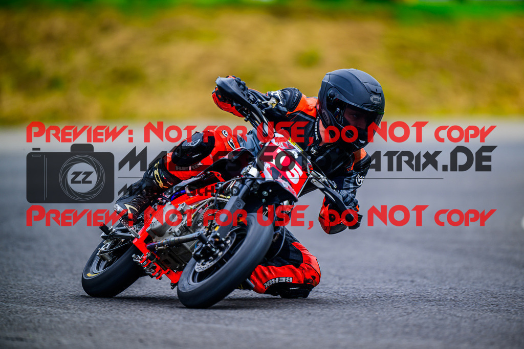 MaZZes_FotoMatrix_240608_6007705_8442 | OPEN