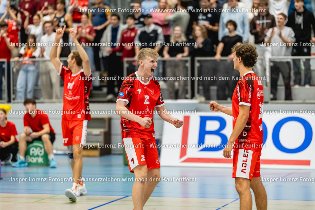 Volleyball I Herren I Saison 2026-2027 I 2. Bundesliga Nord I 03. Spieltag I Kieler TV - TSV Giesen GRIZZLYS II | Jasper Lorenz Fotografie - Realisiert mit Pictrs.com