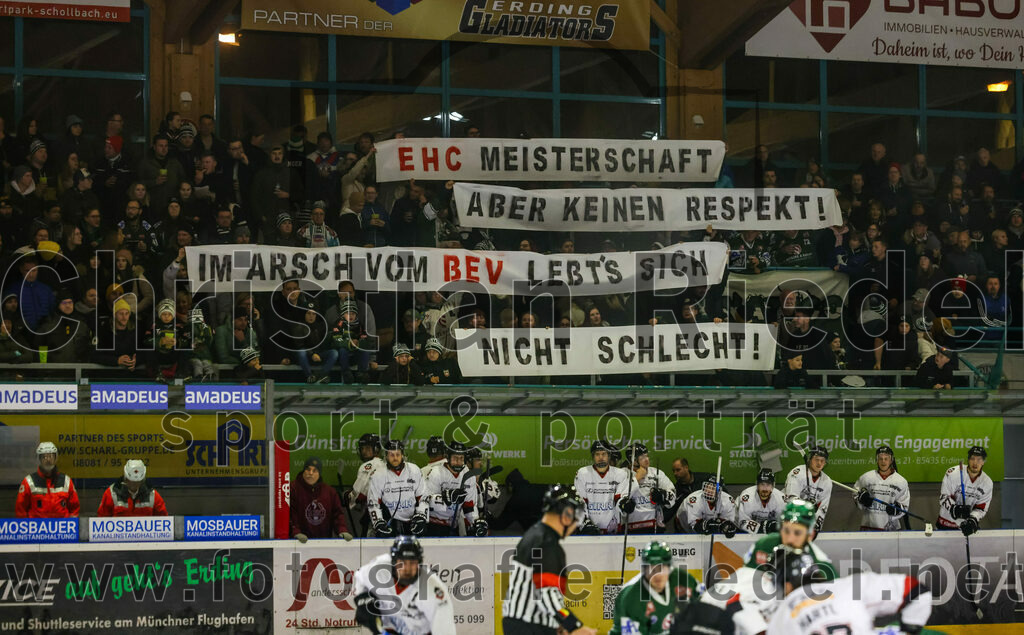 2023-11-12_075_TSV_Erding_gegen_EHC_Koenigsbrunn | Erding, Deutschland, 12.11.2023:
Eishockey, Bayernliga Vorrunde 2023 / 2024, 9. Spieltag, TSV Erding gegen EHC Königsbrunn, Endergebnis: 3:2

Foto: Christian Riedel / fotografie-riedel.net