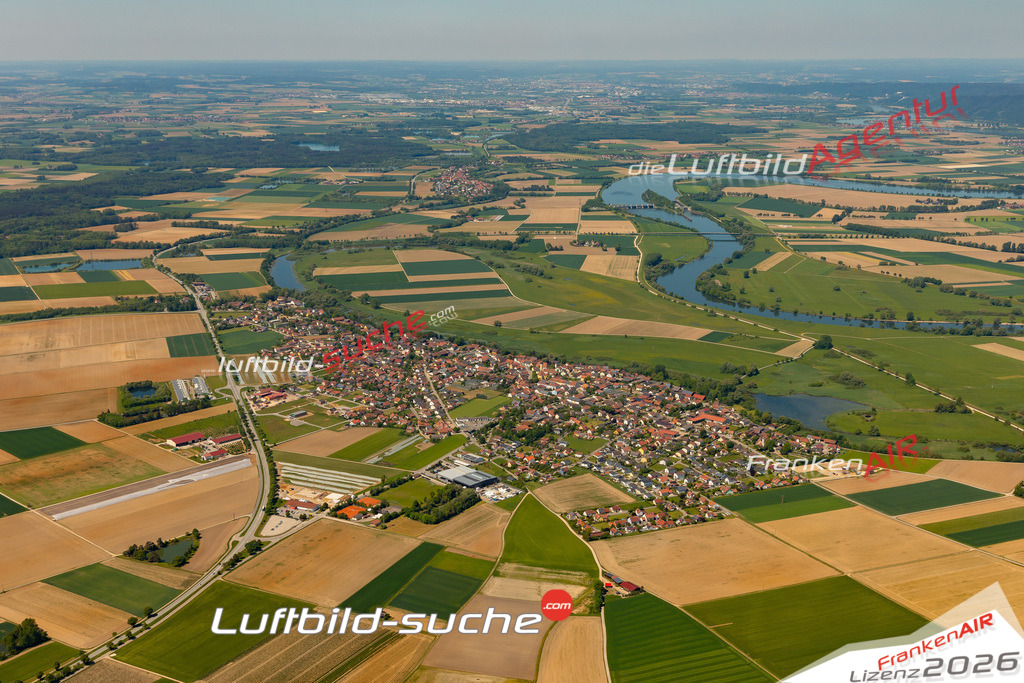Das Luftbild zeigt :  Pfatter - Die Luftaufnahme wurde 2024 vom UL-Flugzeug aus erstellt ( keine Drohne ) - Hochauflösende Luftaufnahme - Für grossformatige Ausdrucke geeignet. Die Geschenkidee !Mit Lizenz und Bildrechte bestellbar