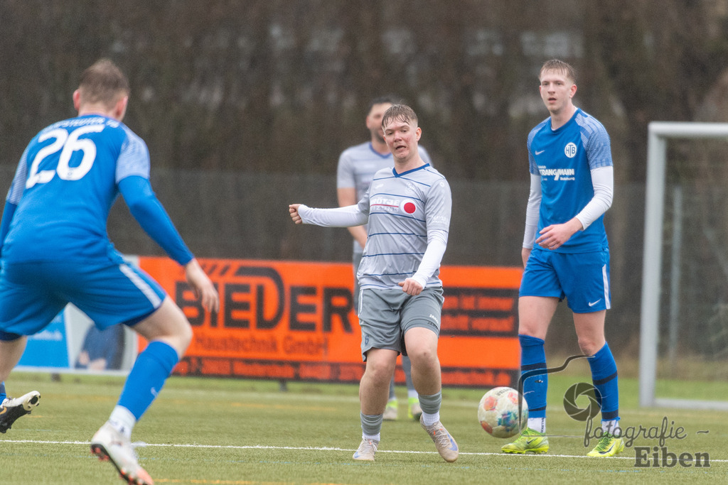 FC Rastede-Harpstedter TB | FC Rastede (grau)-Harpstedter TB (blau) am 22.02.2026 in Rastede (Sportanlage Köttersweg), Photo: Philip Eiben 2026 - Realisiert mit Pictrs.com