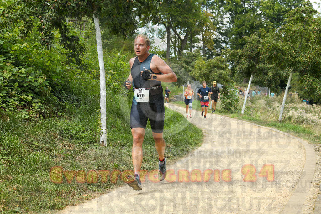 250824_1417_EX1_5666 | Sportfotografie im Rhein-Sieg Kreis, Köln, Bonn, NRW, Rheinland Pfalz, Hessen, etc. Unser Tätigkeitsfeld umfasst den Laufsport vom Volkslauf über den Marathon, Duathlon, Triathon bis zum Ultralauf wie Kölnpfad Ultra oder Schindertrail.