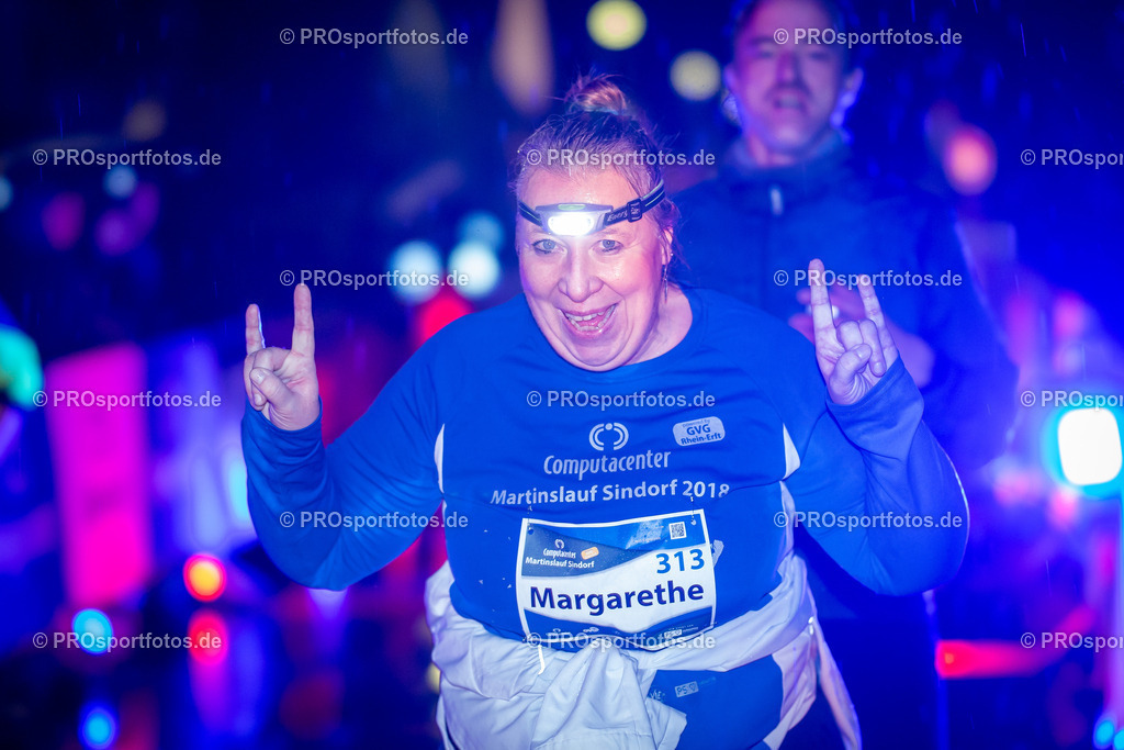 Martinslauf Sindorf 2023 in Kerpen-Sindorf, 09.11.2023 | Impressionen vom Martinslauf Sindorf 2023 am 09.11.2023 in Kerpen-Sindorf (Nordrhein-Westfalen).