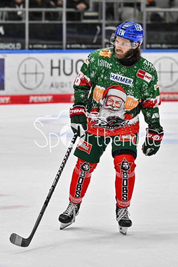 Augsburger Panther - Nürnberg Ice Tigers | Im Bild Anthony LOUIS (Augsburger Panther #18) / Freisteller / Einzelfoto / DEL: Augsburger Panther - Nuernberg Ice Tigers, Curt Frenzel Stadion am 06.12.2024