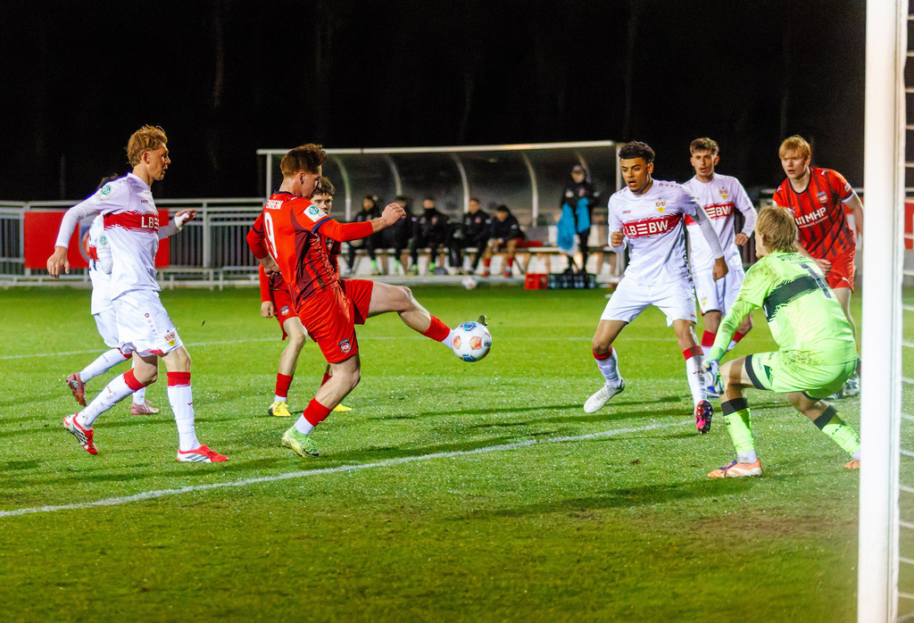 FCHVFB_260325_3-68 | 1.FC Heidenheim 1846 vs. VfB Stuttgart, Fußball, A-Junioren, Verbandspokal, 2025/2026, 25.03.2026 in Heidenheim, Rasenplatz, Walter-Birkhold-Jugendstadion(Foto: Michael Bulling) - Realisiert mit Pictrs.com