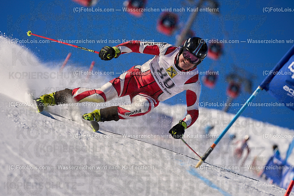 ALP3091_MASTERS-Cup_GS-B Herrn_Schneider Alois | (C)FotoLois.com, Alois Spandl. FIS Masters-Cup Wildschönau, Giant Slalom auf der Piste Schatzberg GS, Siegerehrung auf dem Dorfplatz Niederau, Sa 13. Januar 2024.