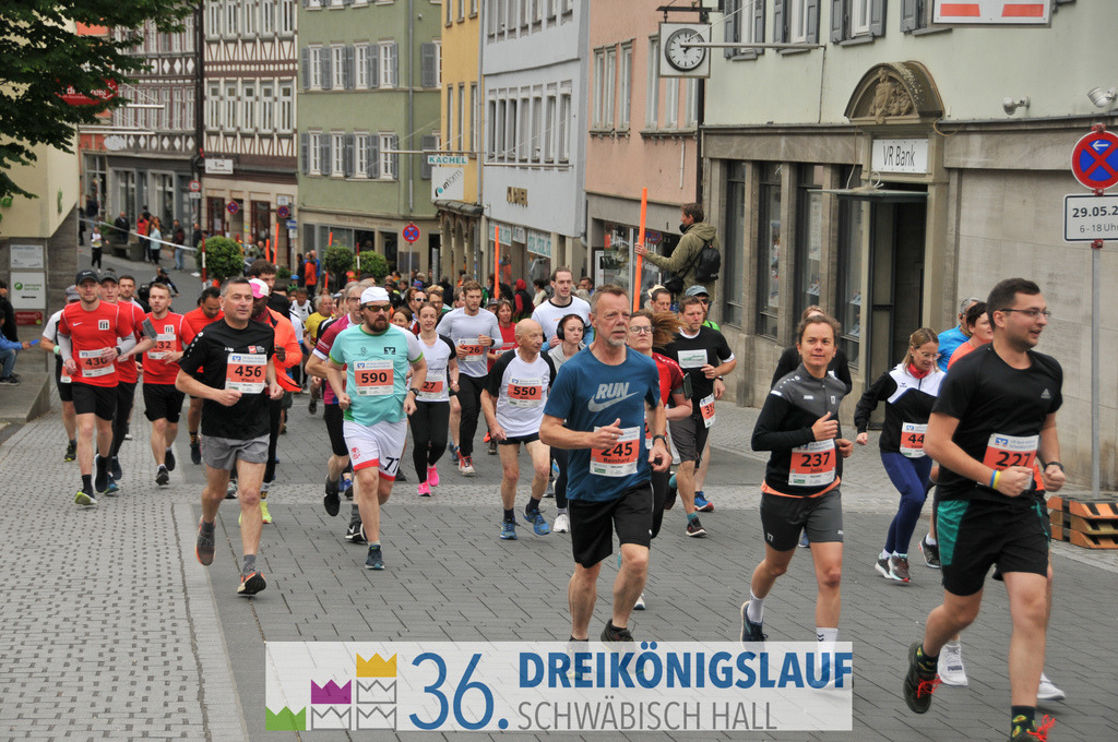 VR Bank Hauptlauf 10km | 3königslauf 2022 VR Bank Hauptlauf - Realisiert mit Pictrs.com
