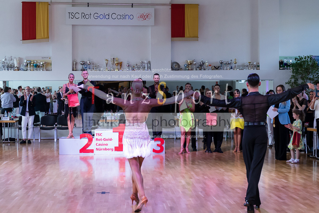 20240616_D-Cup-HGR-Latein_A8900 | Tanzsportbilder, Standardtanz, Lateintanz, WDSF, DTV, LTVB, dancecomp, goc, hessen tanzt, blaues band der spree, walzer, tango, wiener walzer, slowfox, quickstepp, samba, rumba, cha-cha-cha, paso doble. jive, hd-kroft photography, turniertanzsport