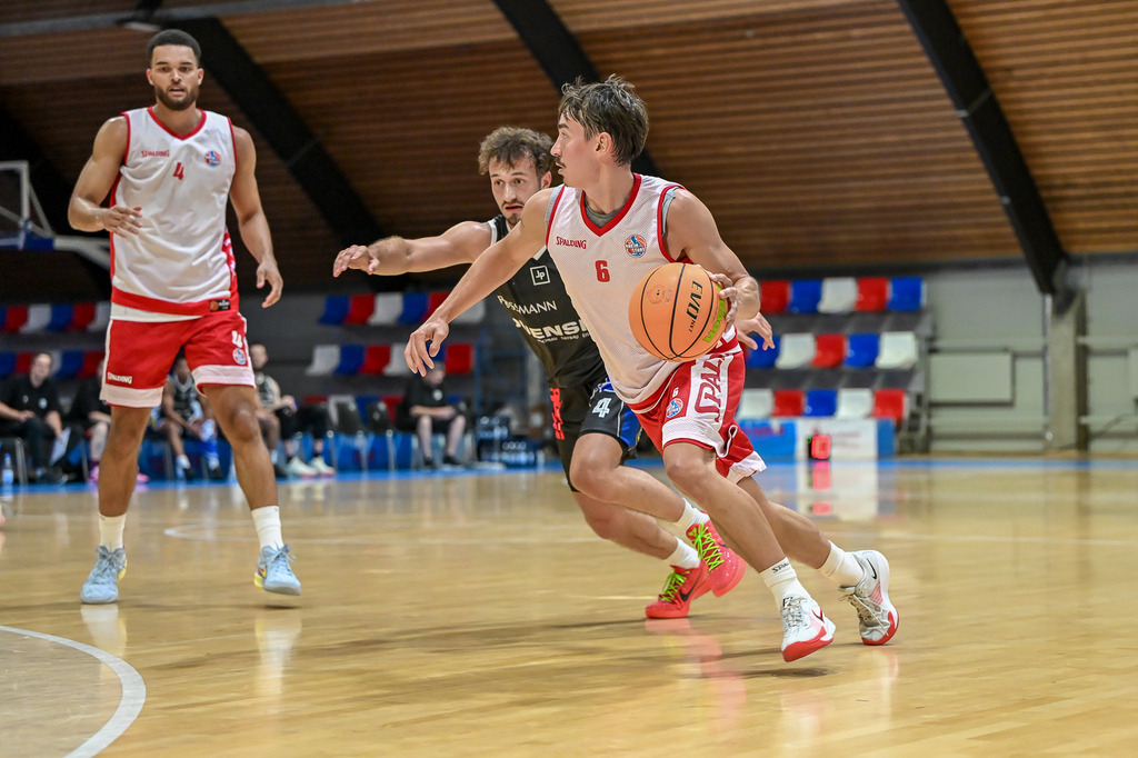 rsk_043 | Fotos von Basketballspielen aus dem Raum NRW fotografiert von Gero Mueller-Laschet und Daniel Schaefer - Realisiert mit Pictrs.com