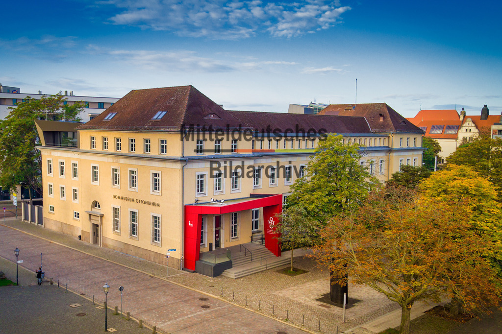 Magdeburg Sehenswürdigkeiten Dommusuem Ottonianum-0002 | Dommuseum Ottonianum im Herbst - Realisiert mit Pictrs.com