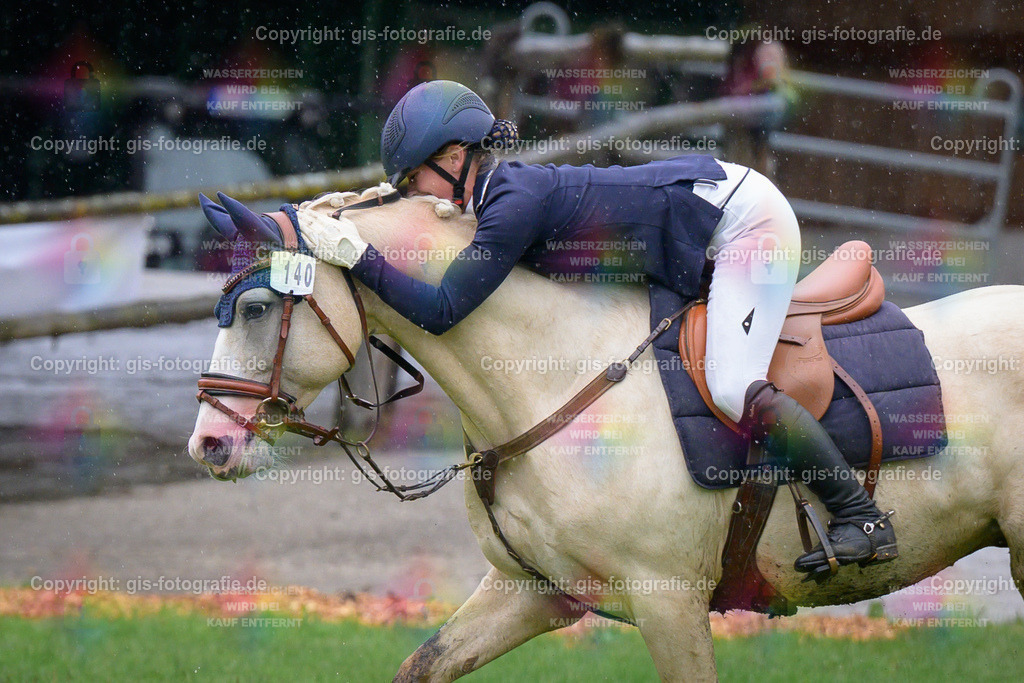 140_Wandel_Catrin_Paradiso-33_A1_Springen_250802_12 | gis-fotografie