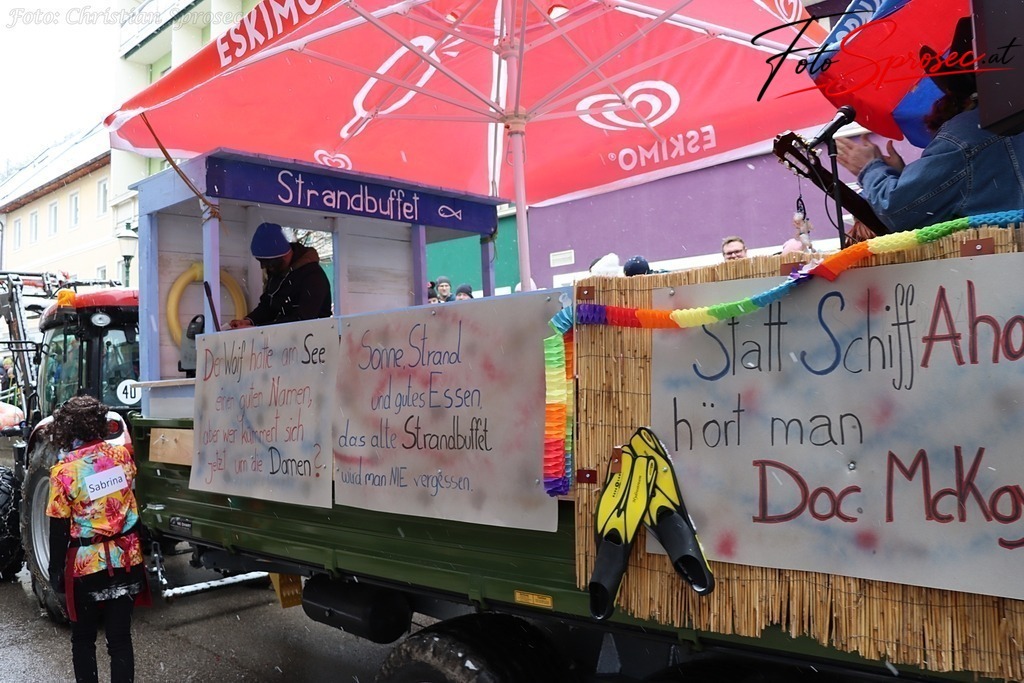fasching2026-mariazell (19) | Mit meiner Kamera halte ich besondere Augenblicke, faszinierende Landschaften und interessante Details fest. Dabei entstehen ganz unterschiedliche Aufnahmen – von stimmungsvollen Landschaftsfotografien und beeindruckenden Drohnenaufnahmen über Pressefotos - Realisiert mit Pictrs.com