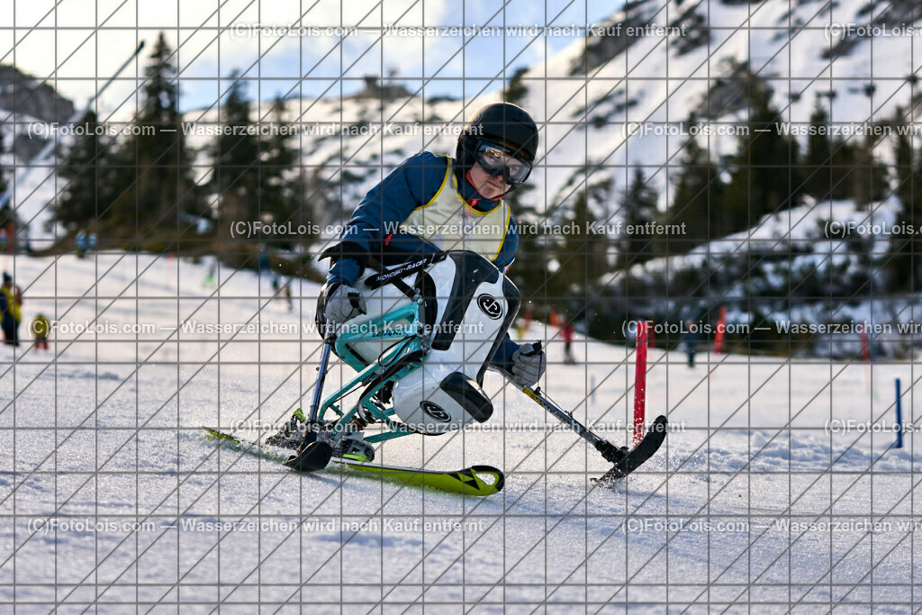 ALP8376_NOe-Kinder-LM_SL-II_Hochkar_Vorlaeuferin Klauser Tanja | (C)FotoLois.com, Alois Spandl. NÖ Kinder-Landesmeisterschaft, SLALOM im Draxlerloch am Hochkar, zweiter Lauf, So 18. Februar 2024.