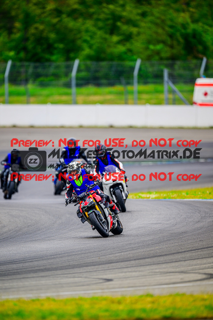 MaZZes_FotoMatrix_240614_6007705_6741 | INST