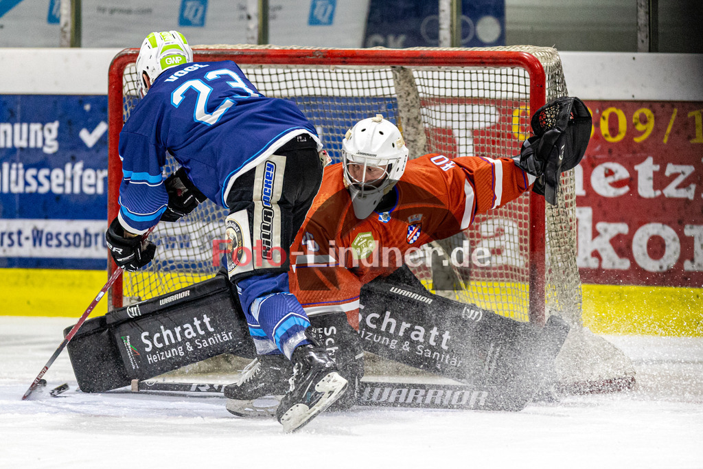 EC Peiting gegen SC Riessersee | Benefizspiel für Bad Bayersoien, EC Peiting gegen SC Riessersee,
,
2023-10-24 in Peiting (Eisstadion)

Copyright: WolfgangxLindner foto-lindner.de