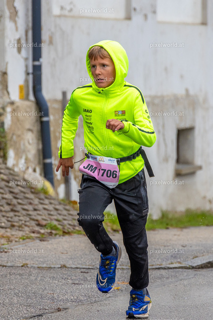 7. Int. Kärnten Marathon 2024 - Juniormarathon | Bildershop von pixelworld.at - Realisiert mit Pictrs.com