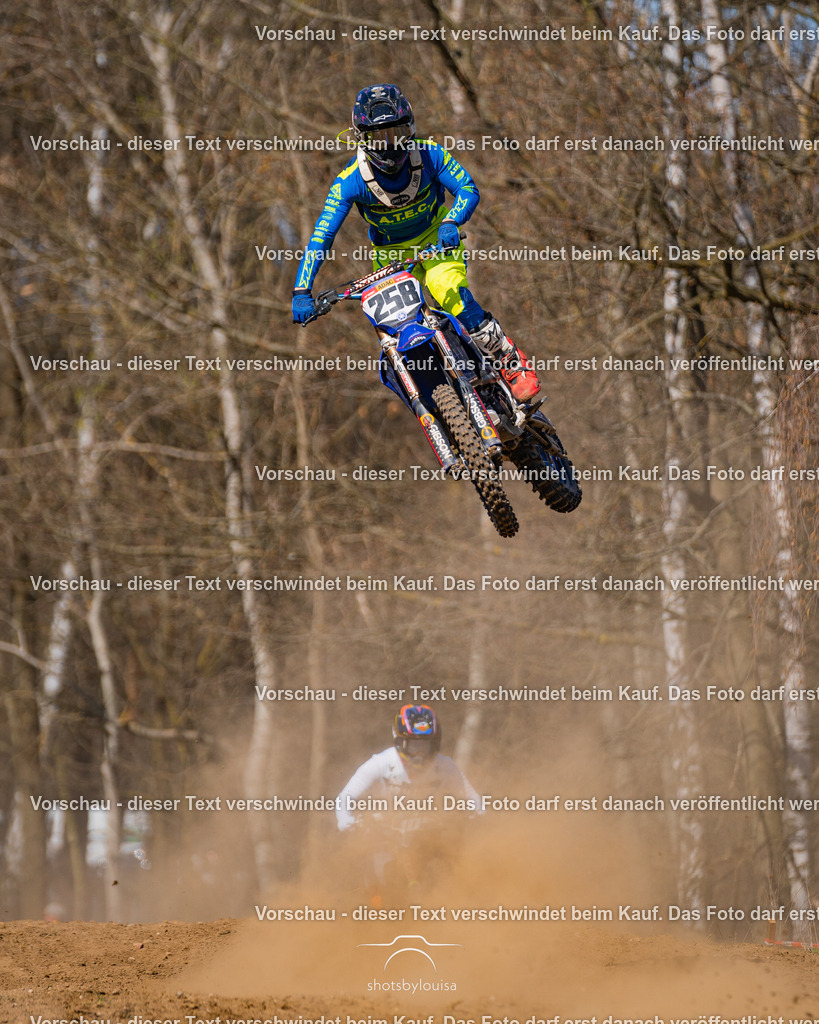 20260406_MSCHänchen-9290 | Sportfotografin aus Berlin-Brandenburg mit Fokus auf Motocross. Ich halte deine sportliche Leistung und echte Emotionen auf und neben der Strecke professionell fest. Entdecke die Fotos von deinem Rennen und bestelle sie direkt hier im Shop.