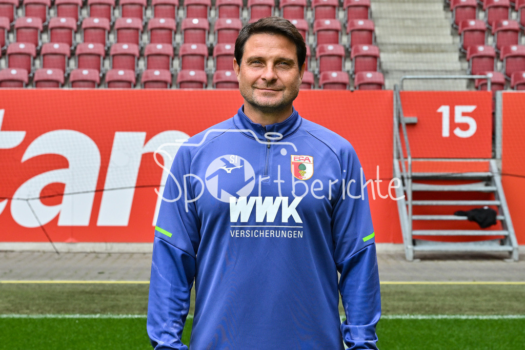FC Augsburg 2025/26 | imre SZABICS / Einzelfoto / Freisteller / Media Day FC Augsburg: WWK-Arena am 06.08.2025