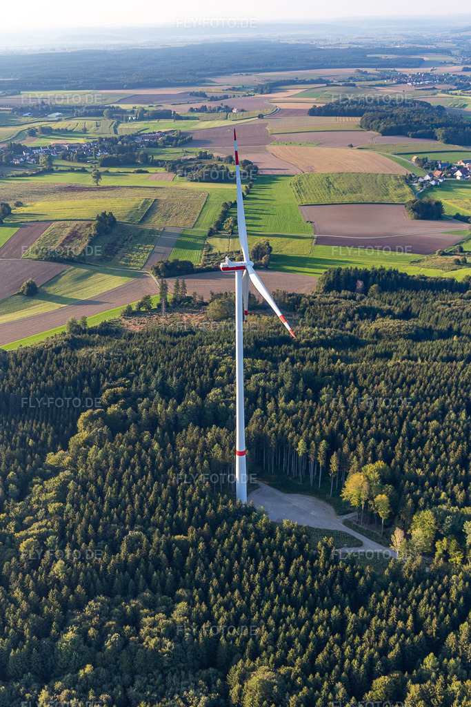 Luftbild: Windpark Bad Saulgau im Ortsteil Braunenweiler in Bad Saulgau im Bundesland Baden-Württemberg in Deutschland. Foto: IMG_128973.jpg vom 03.09.2021 durch Werner Riehm/FLY-FOTO.de
