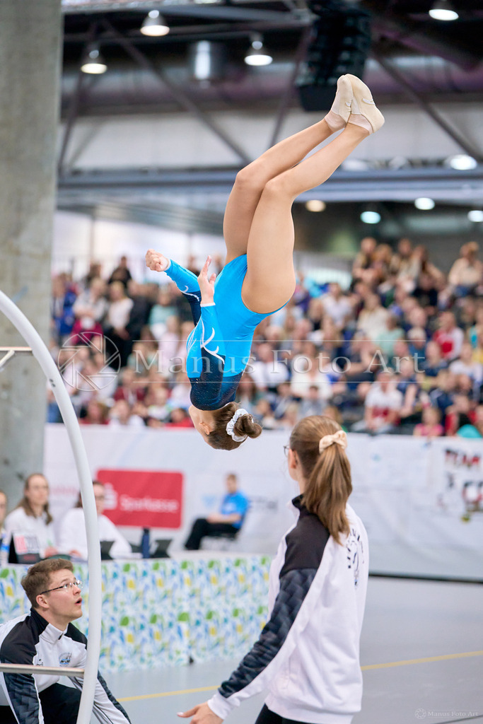 A-DSC01633 | Professionelle Sportfotografie in Hamburg, Schleswig-Holstein und Niedersachsen – spezialisiert auf Rhönrad, Geräteturnen, Leistungsturnen und rhythmische Sportgymnastik. Bundesweite Begleitung von Rhönrad-Events. Jetzt Sport-Fotos - Realisiert mit Pictrs.com