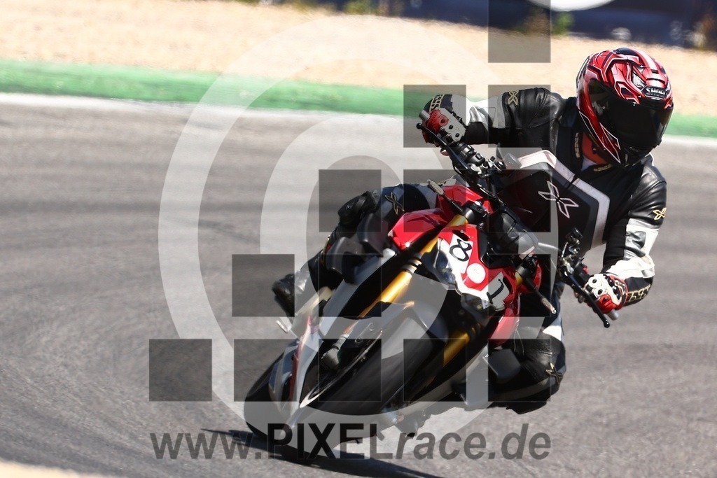 0081-20250704_03027 | Schöne Erinnerungen an spannende Momente - das festzuhalten ist unser Job. PIXELrace.de ist seit 2003 auf den Rennstrecken Europas unterwegs um die Action draußen beim Fahren und die wunderbare Stimmung imm Fahrerlager für euch einzufangen.