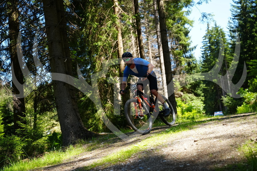 FC101569 | Fotogalerie der Treibjagd im Dunkelwald - Dein MTB Etappenrennen im Erzgebirge - Realisiert mit Pictrs.com