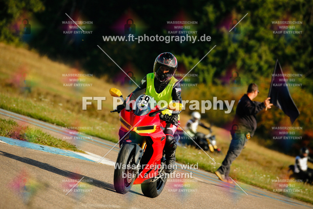 _MOT5641 | Hier findet Ihr Bilder von Touristenfahrten auf der Nürburgring Nordschleife oder von anderen Veranstaltungen die ich besucht habe. Viel Spass beim Durch Schauen 